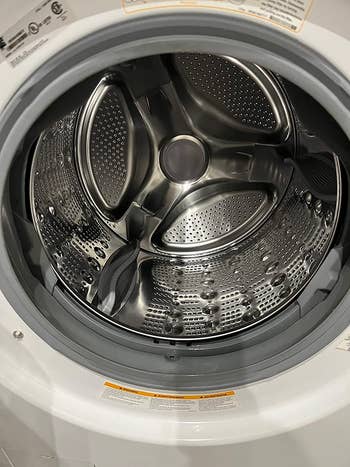 The wrong  of a reviewer's cleanable  and shiny washing instrumentality   aft  utilizing the tablets