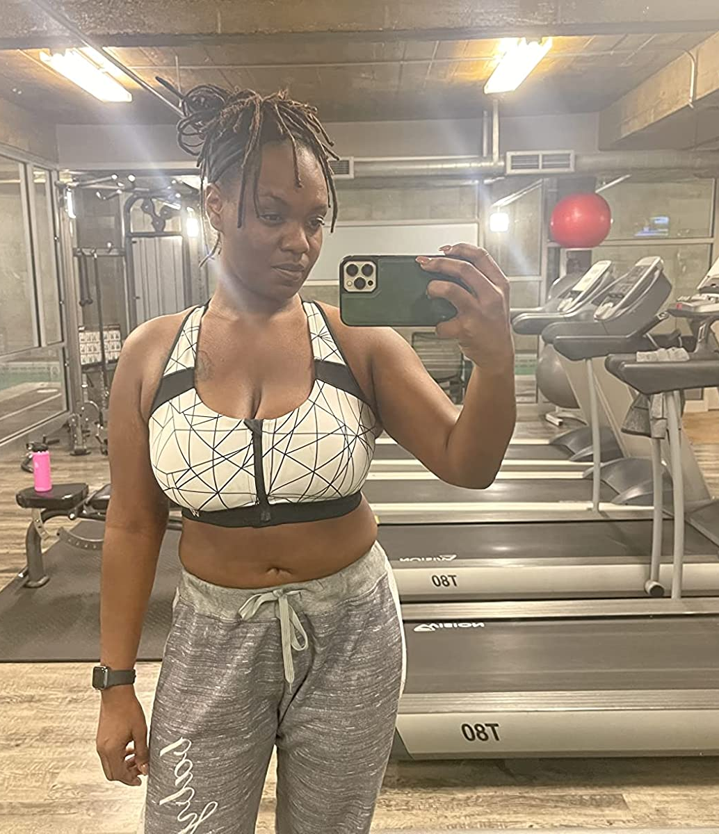 Fitness blogger defends sports bras as acceptable gym attire
