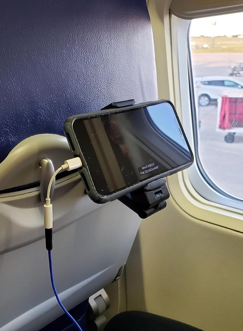 Perilogics Universal Airplane Phone Mount Review (2 Weeks of Use