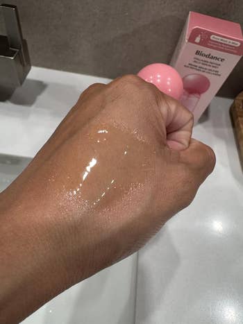 the hydrating texture connected a hand