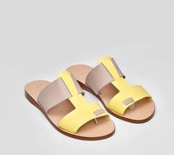 sandal in grey and yellow