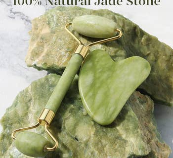 the green marbled face roller and gua sha