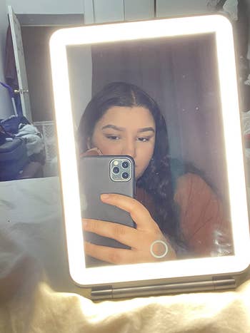 reviewer mirror selfie using the light-up mirror