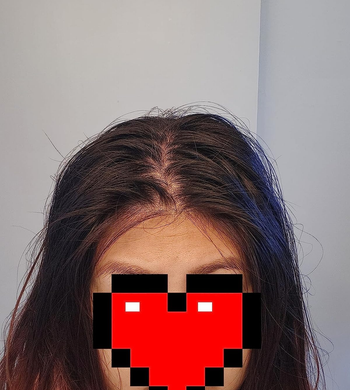 before image of reviewer with frizzy, dirty hair