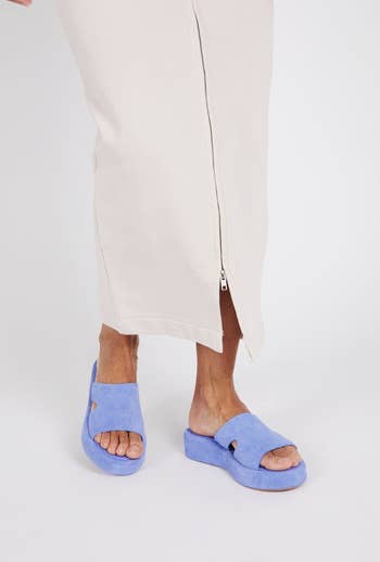 model wearing the periwinkle slides