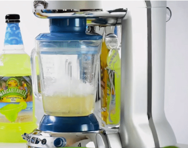 gif of the machine blending up a frozen drink