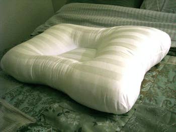 reviewer image of the pillow