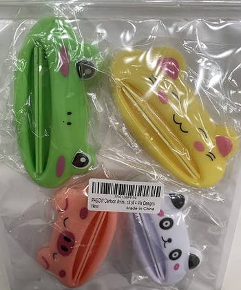 A package of tube squeezers