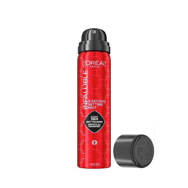L'Oréal Paris Infallible 3-Second Setting Mist bottle, designed to lock makeup for up to 16 hours; includes a removable cap