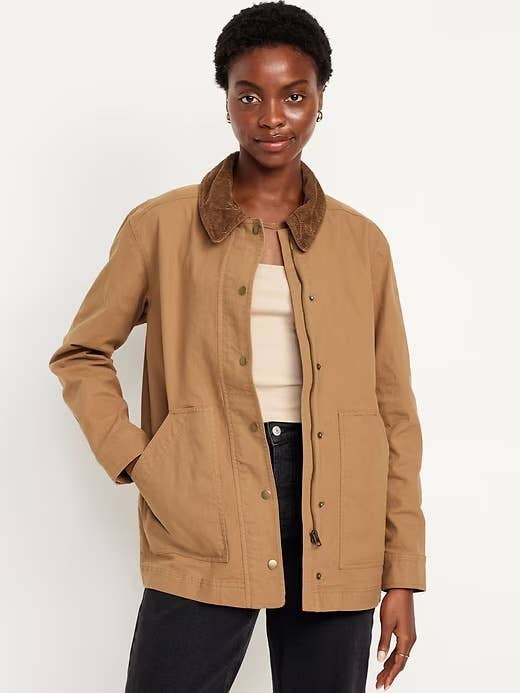 AMI tan corduroy medium shops weight jacket upper pockets large