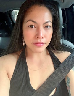 reviewer car selfie wearing the skin tint