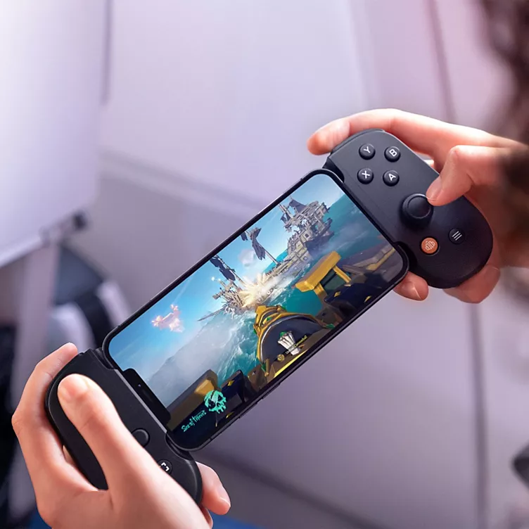 the controllers attached to a phone
