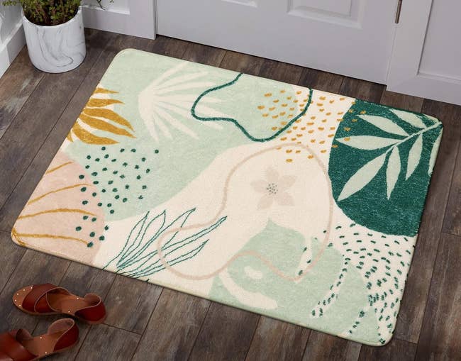 the floral rug by a front door