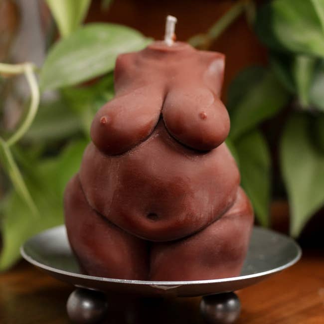 a brownish  assemblage  candle