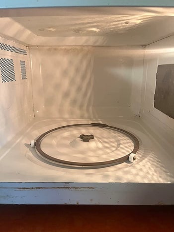 the microwave clean after