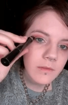 gif of reviewer using the stamp to create a perfect wing