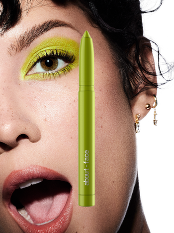 Halsey wearing the eyeshadow in pearly chartreuse