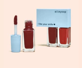 product with three tubes of red lippie stored together