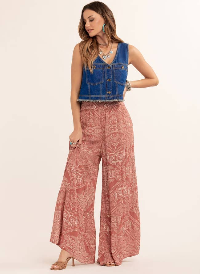 27 Comfy Pieces From Walmart