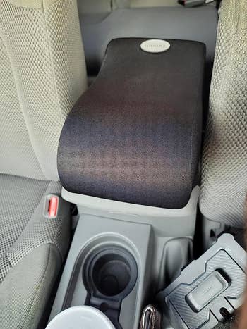 the black cushion on a reviewer's center console
