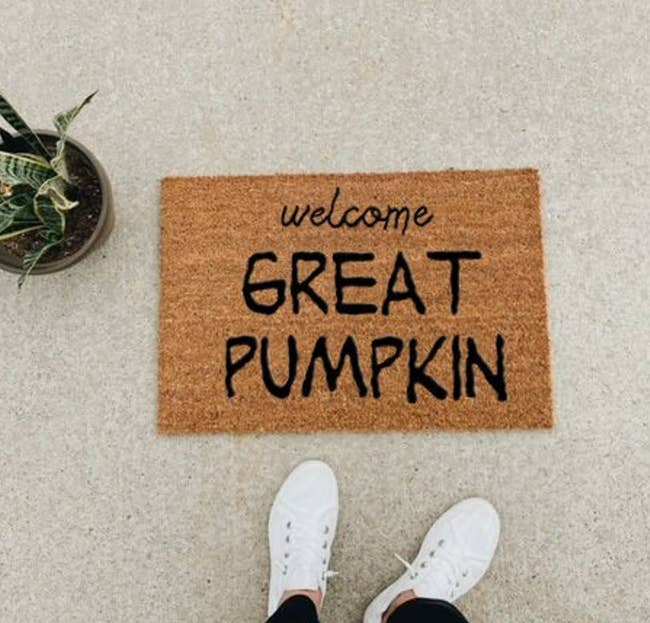 welcome great pumpkin door mat 