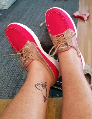 reviewer in the red skechers boat shoes