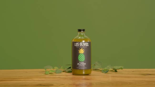 Jar of Los Olivos Pineapple Jalapeño Cocktail Mix