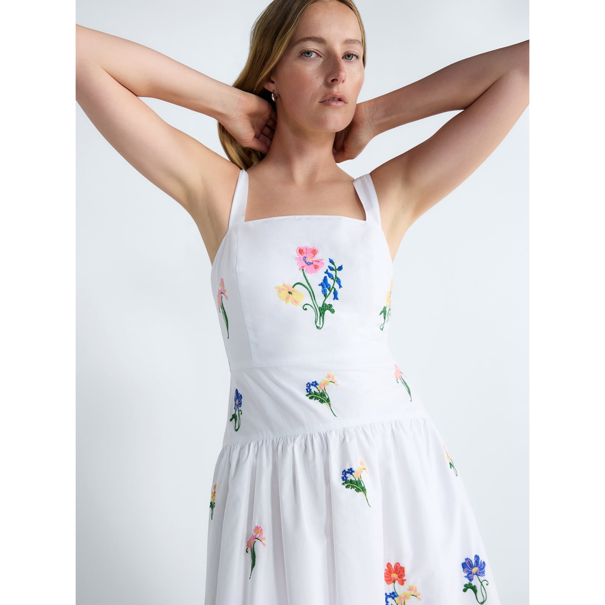 walmart holiday dresses Affordable at neck cut subtly modifies the neck curve and can be easily paired with a collarbone chain to embellish the delicacy of the waisted cut to fit the body Walmart Christmas Dress No Boundaries