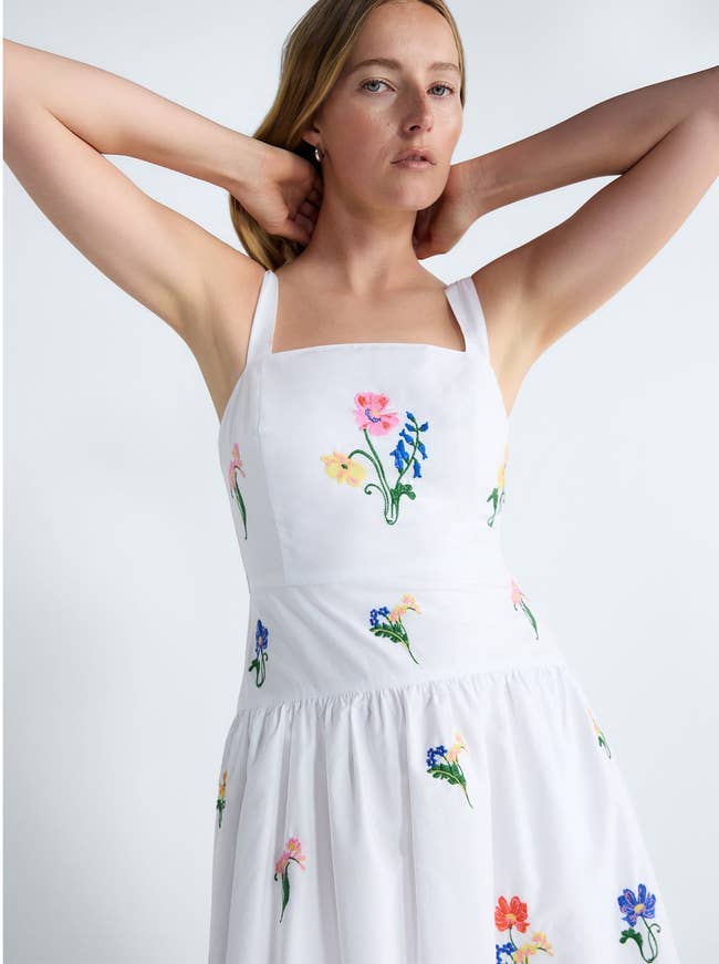 walmart holiday dresses Affordable at neck cut subtly modifies the neck curve and can be easily paired with a collarbone chain to embellish the delicacy of the waisted cut to fit the body Walmart Christmas Dress No Boundaries