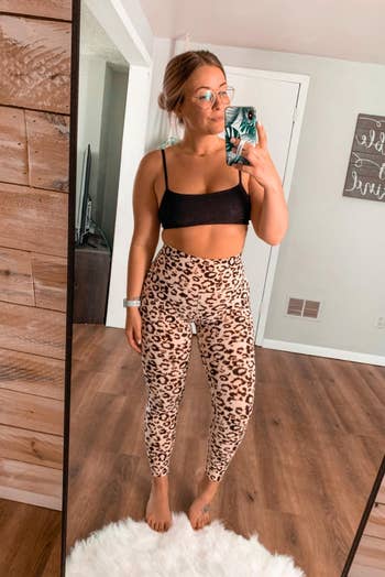 another reviewer in the leopard-print leggings