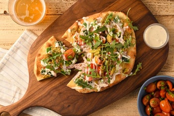 Jalapeño Popper Flatbread
with buttermilk ranch and grape tomatoes