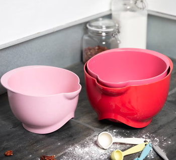 The same set in shades of hot and pastel pink 