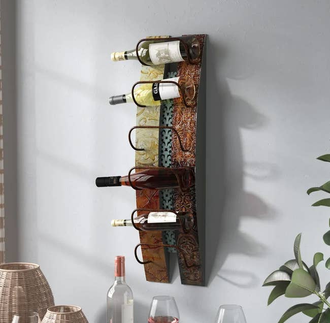 Image of the wall-mounted wine rack