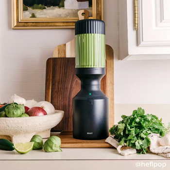 The blender in black