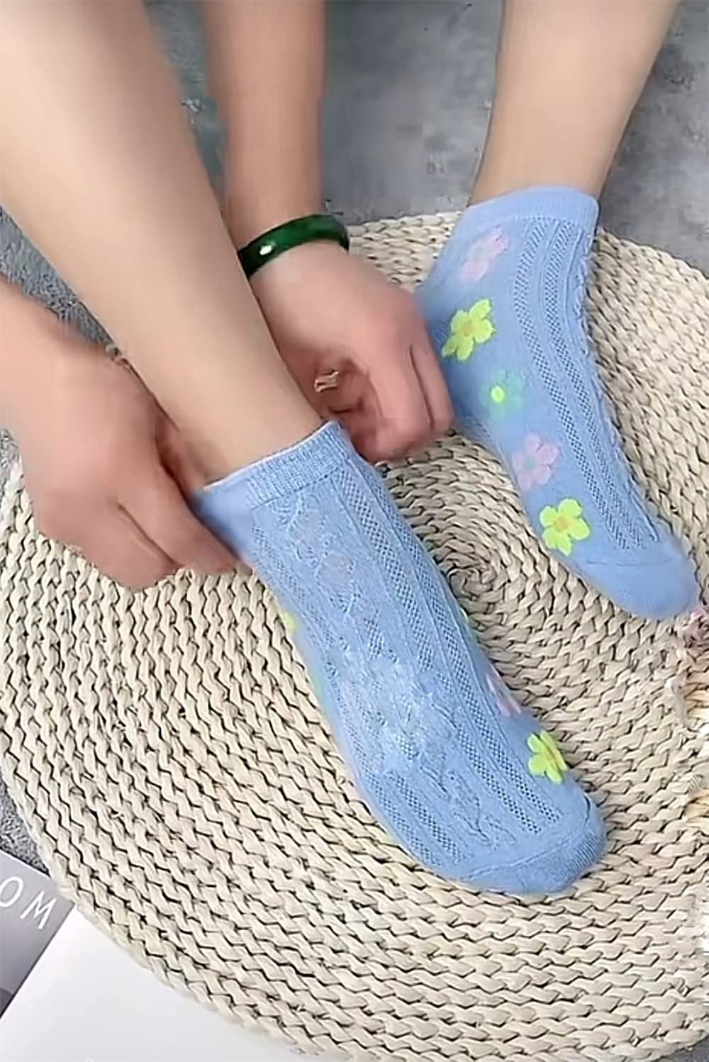 cable knit socks with flower design 