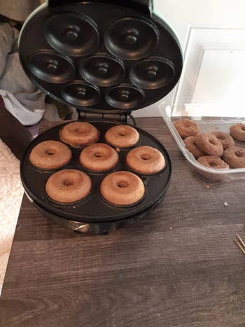 Donuts in the maker 