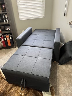 same reviewer's chair in the long sleeper sofa position 