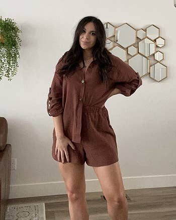another reviewer wearing brown set
