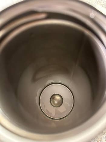 same stainless steel cup cleaned without stains