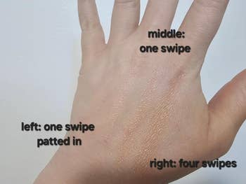  near  shows 1  swipe patted in, mediate  with 1  swipe, close    with 4  swipes