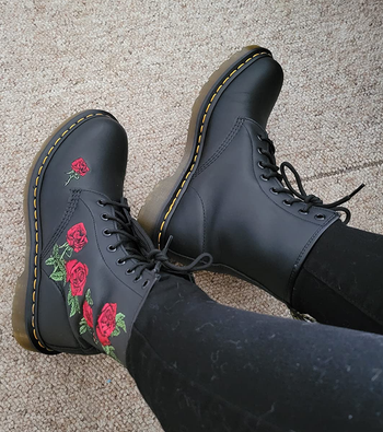 reviewer wearing boots 