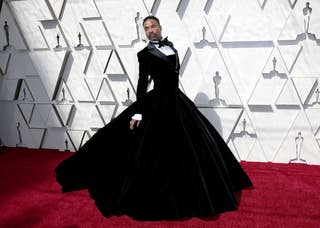 Guy wearing hot sale dress at oscars