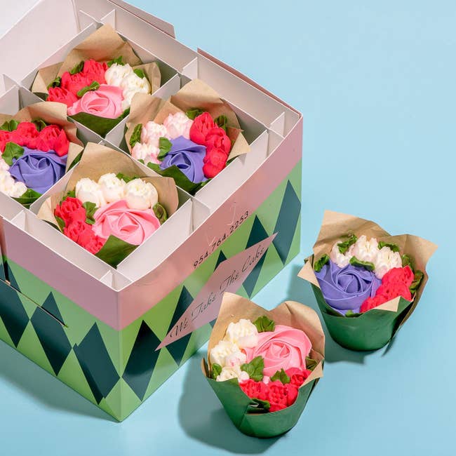 box of bouquet cupcakes