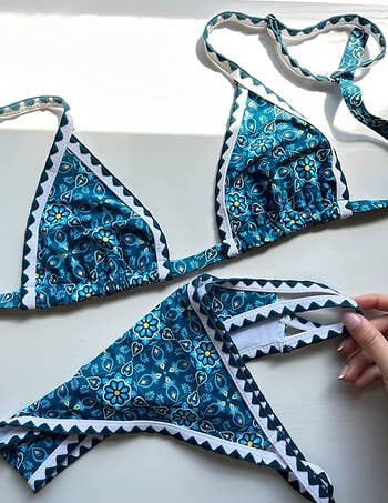 A reviewer's closeup of the the teal set