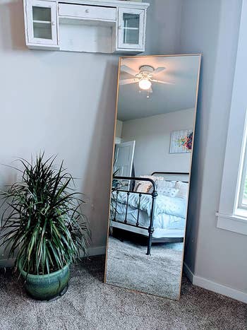 reviewer image of the rectangle mirror