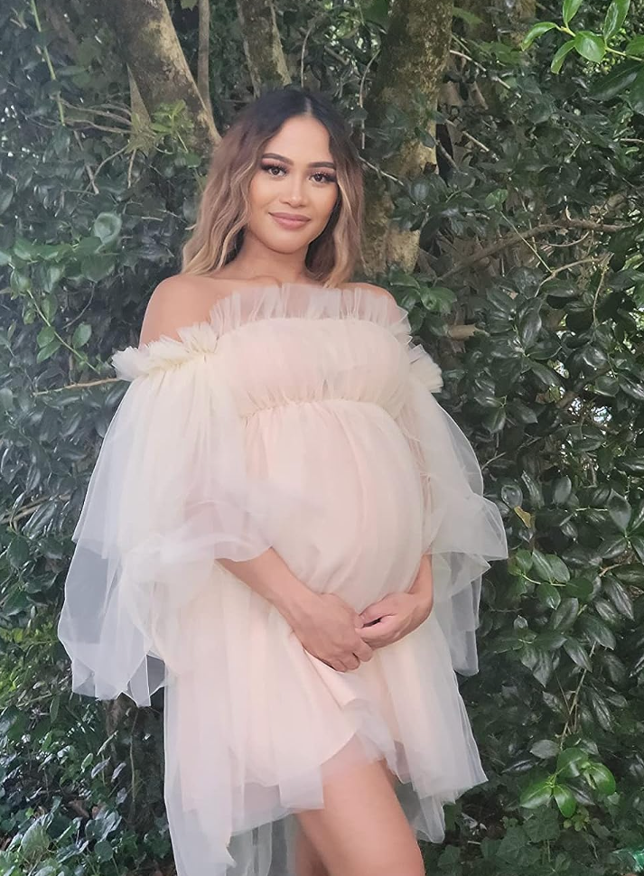 26 Dresses To Wear To Your Baby Shower