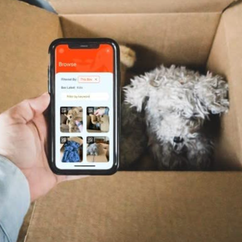 app that is associate with labels to show what is stored in box