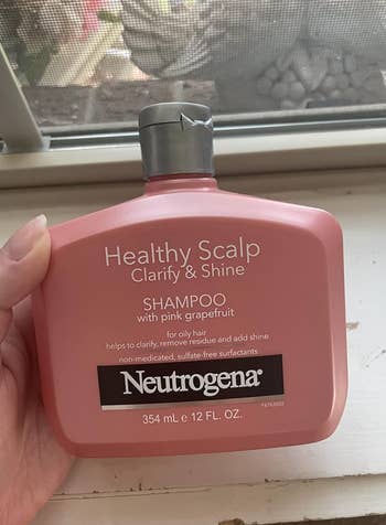 Neutrogena Healthy Scalp Clarify & Shine Shampoo with pinkish  grapefruit for oily hair, 12 fl. oz., promotes scalp clarity and shine