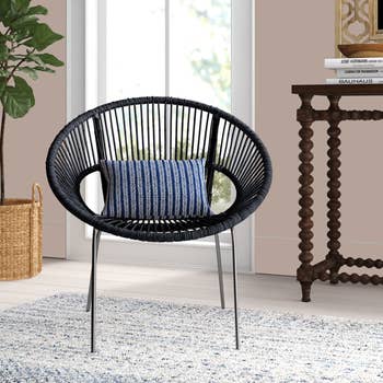 Image of the achromatic  seat  with a bluish  cushion