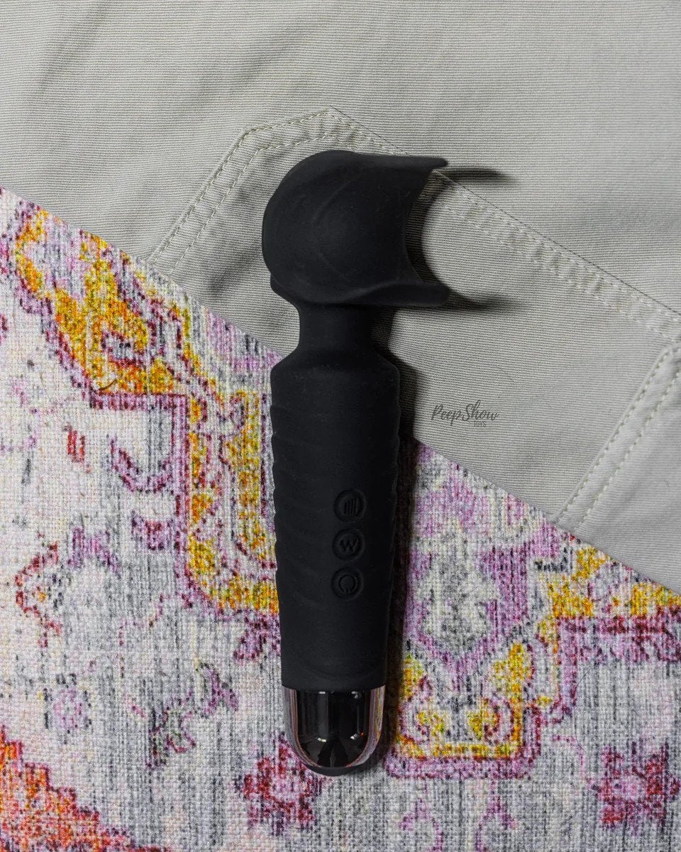 Black wand stroker